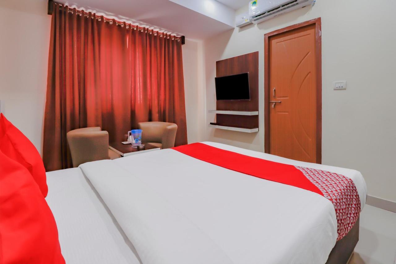 Oyo Flagship 80044 Royal Wood Deluxe Bangalore Ngoại thất bức ảnh